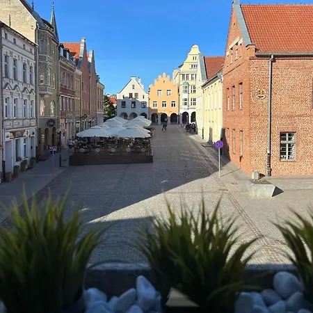 Hansa Klossa * Ольштын